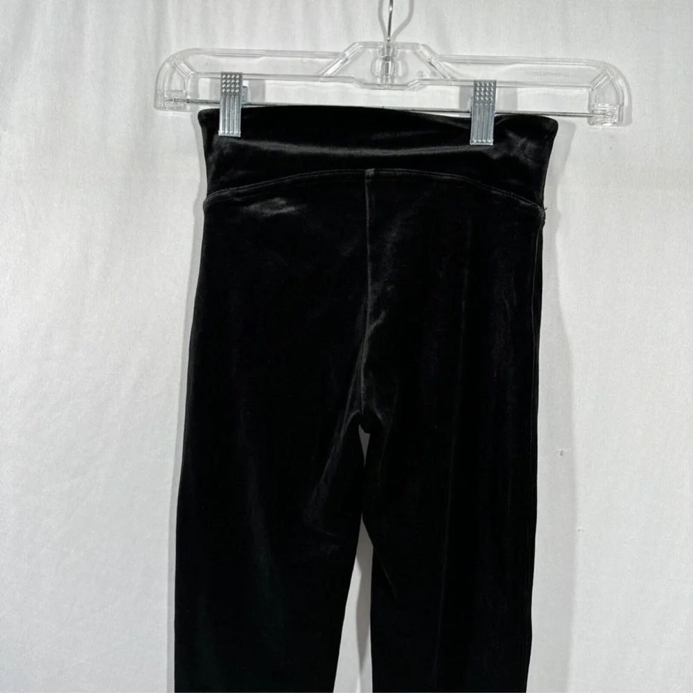 NWT $98 Spanx [ XS ] Velvet Leggings in Very Black #5621‎